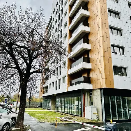 Sky Double Studio * Bucarest